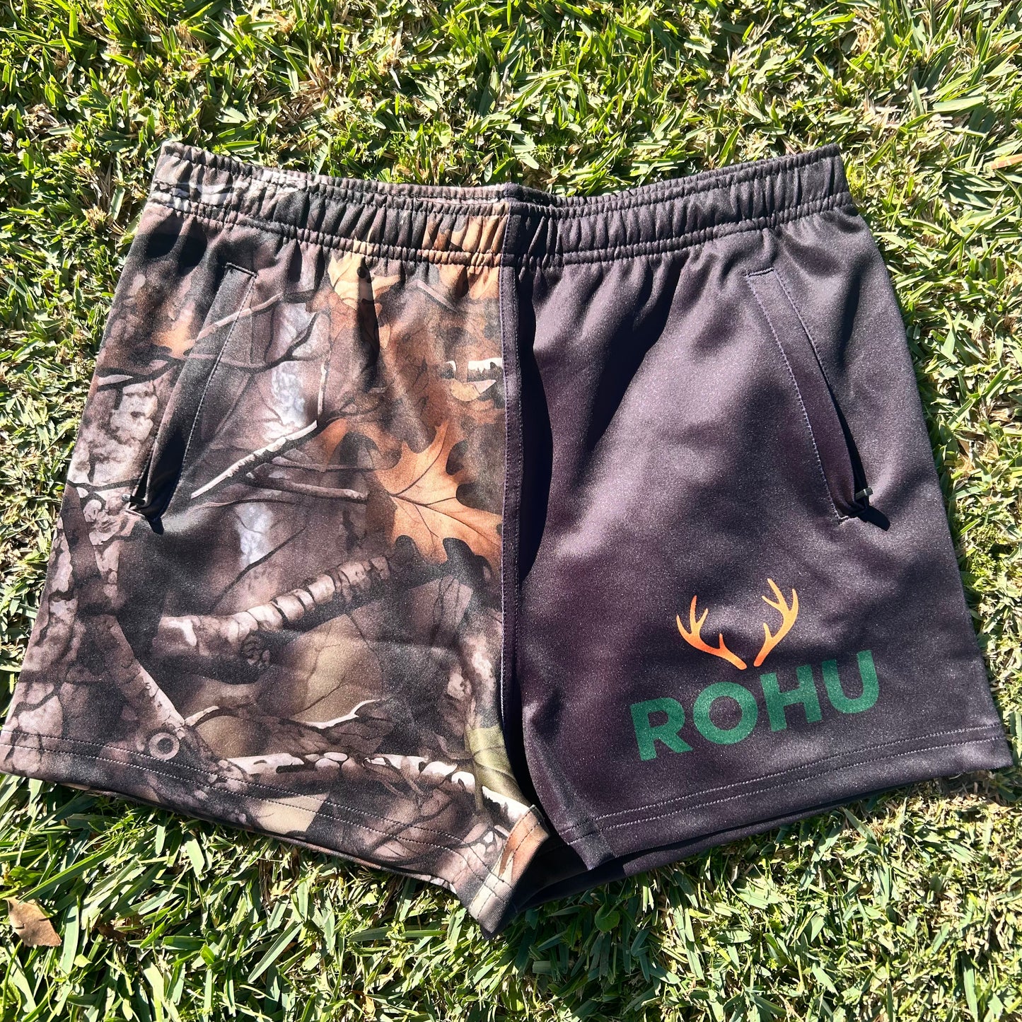 Adults Footy Shorts [with pockets] – Bush Camo